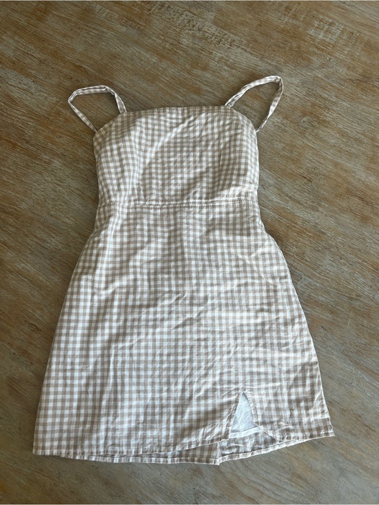 Abercrombie & Fitch Dresses & Skirts - Gingham Spaghetti Strap Mini Dress in Beige